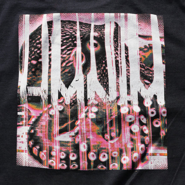 GLITCHY Tee Black